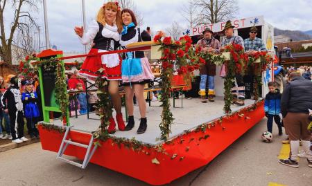 Pust fest je navdušil obiskovalce v Cerkljah